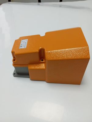 Montage de câbles et de commutateurs pour les composants de commande de plate-forme d'ascenseur à rampe AWP